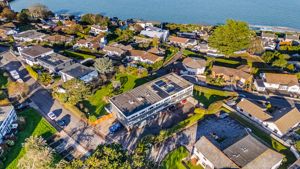 Photo 19- click for photo gallery